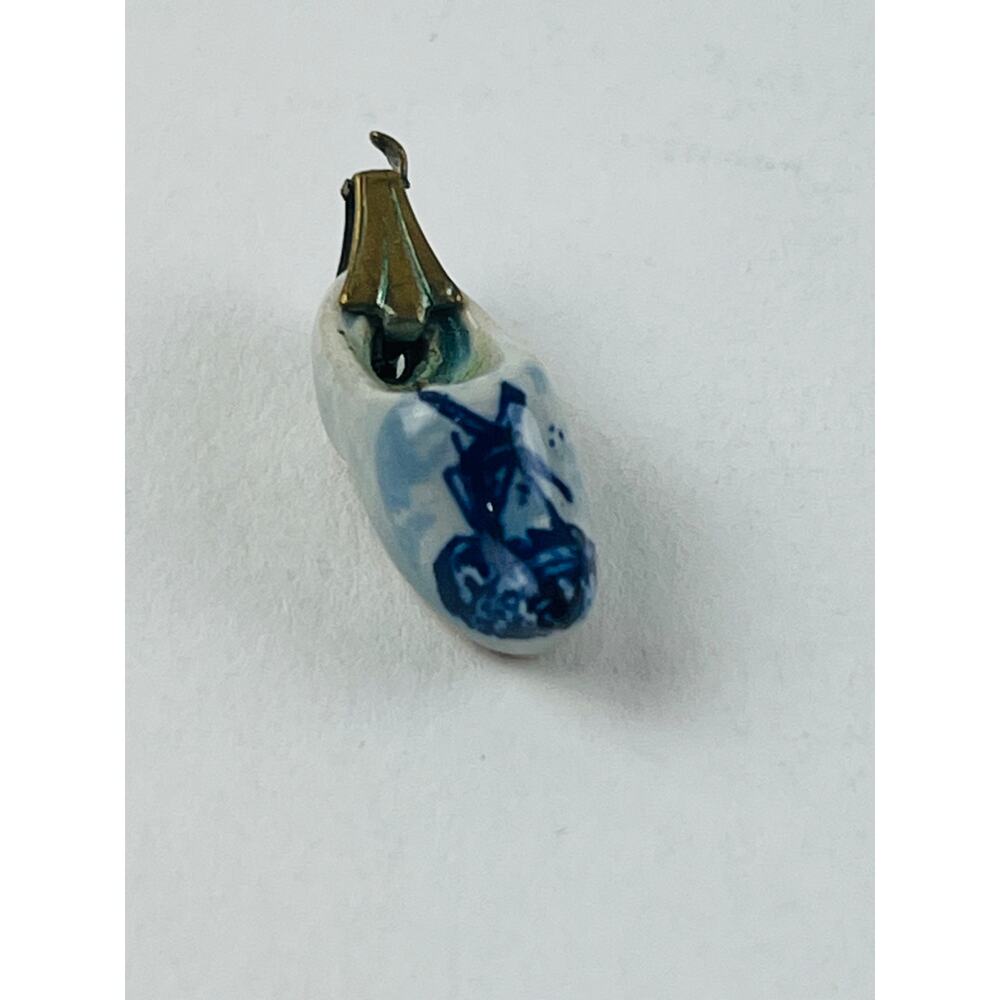 VTG Blue Dutch Shoe Clog Holland Amsterdam Charm Pendant Tiny Porcelain ? White - Picture 4 of 14